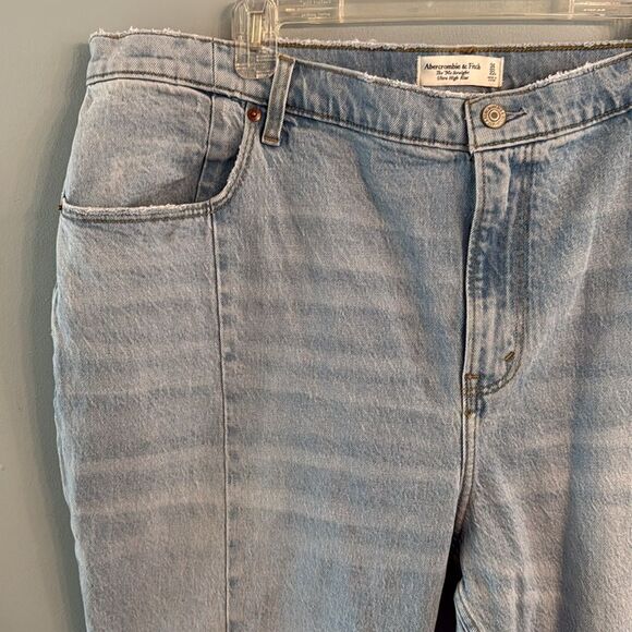 Abercrombie 90s Ultra High Jeans - Picture 4 of 14